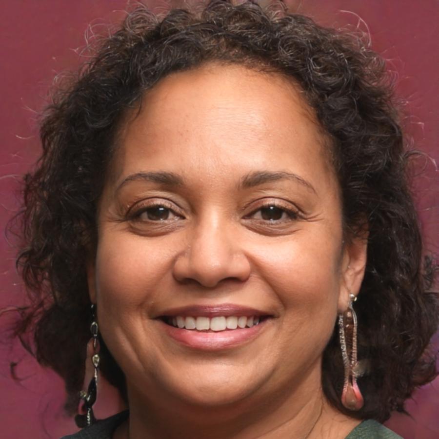 Professional headshot of successful program graduate Mira Solberg